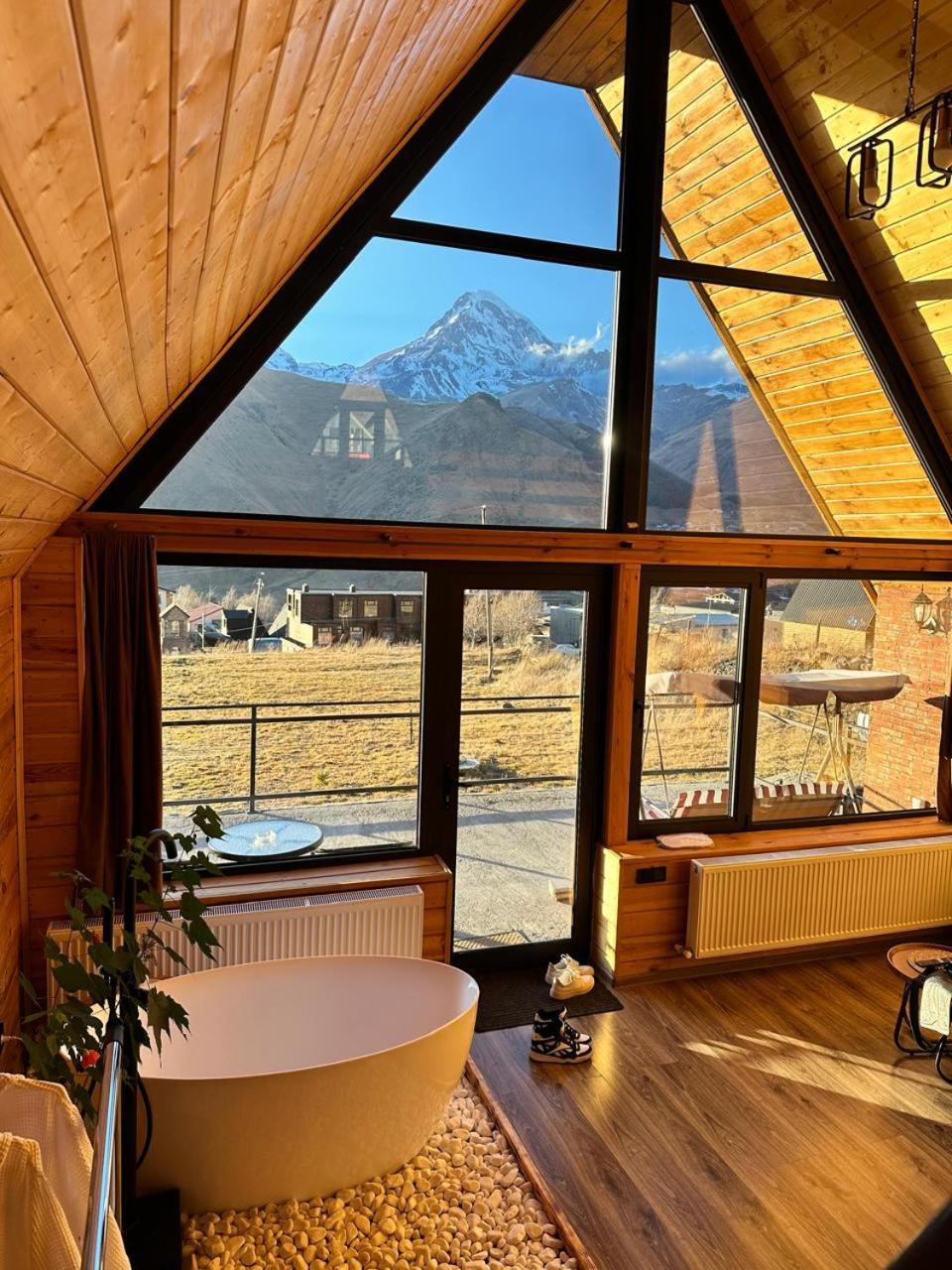 Kera Cottages Kazbegi Exterior foto